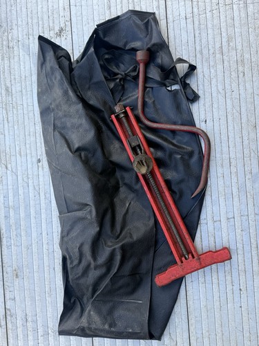 Classic mini jack brace with - &,